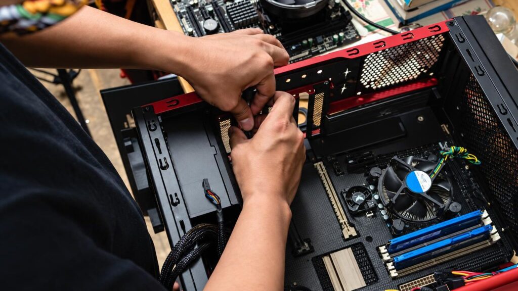 Laptop repair at the elMeistrai service center