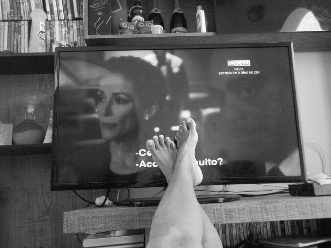Kaip prijungti soundbar prie televizoriaus